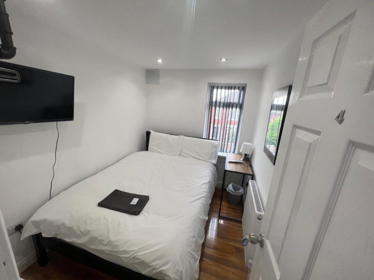 ホテル Tarleton House Stoke-on-Trent エクステリア 写真