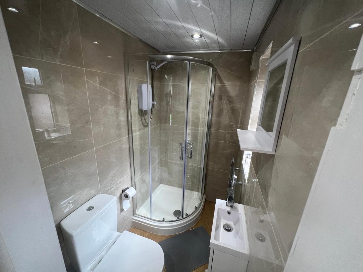 ホテル Tarleton House Stoke-on-Trent エクステリア 写真