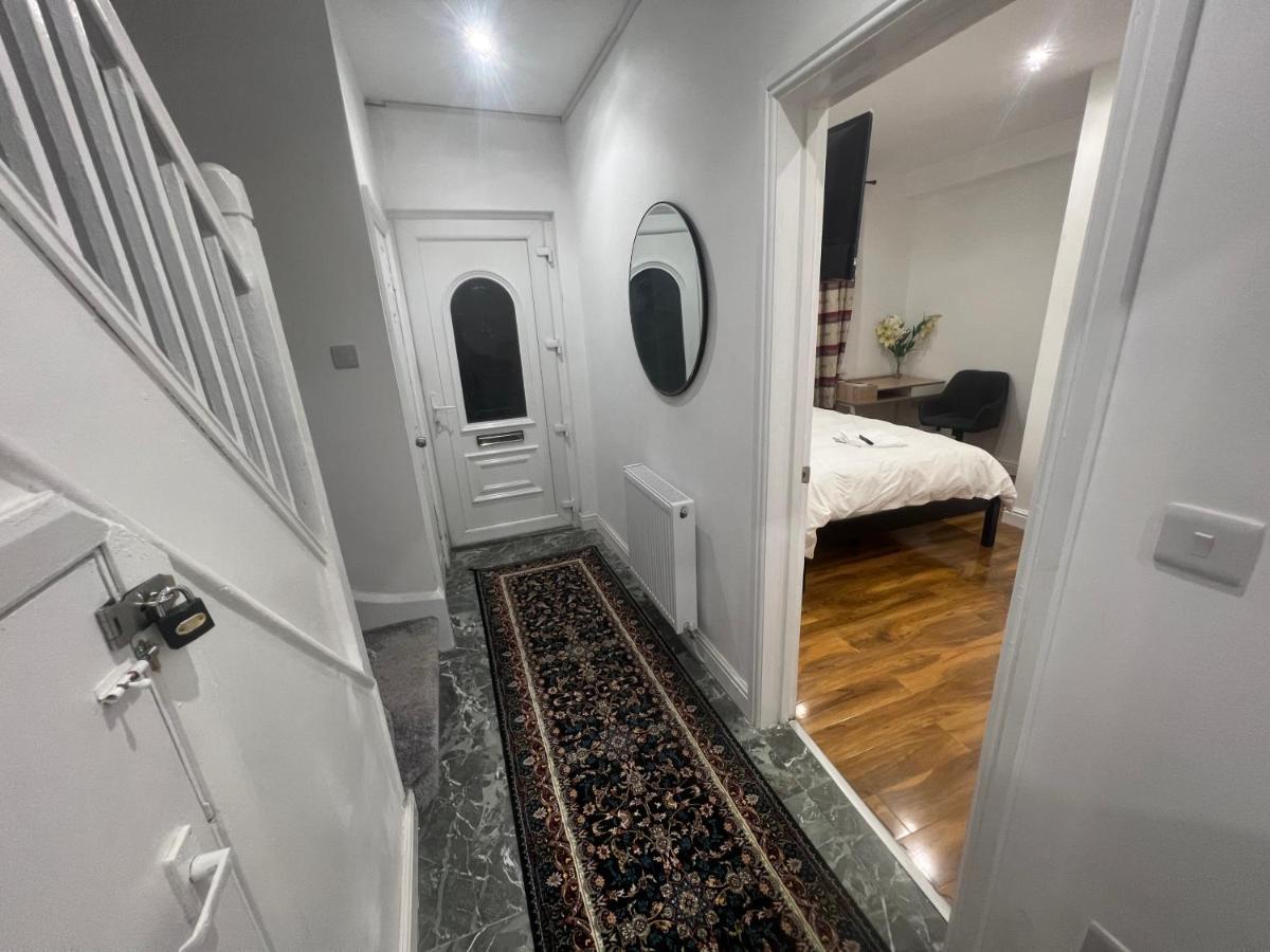 ホテル Tarleton House Stoke-on-Trent エクステリア 写真