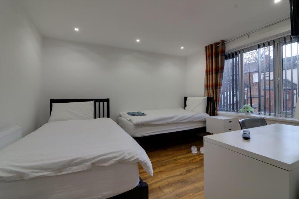 ホテル Tarleton House Stoke-on-Trent エクステリア 写真